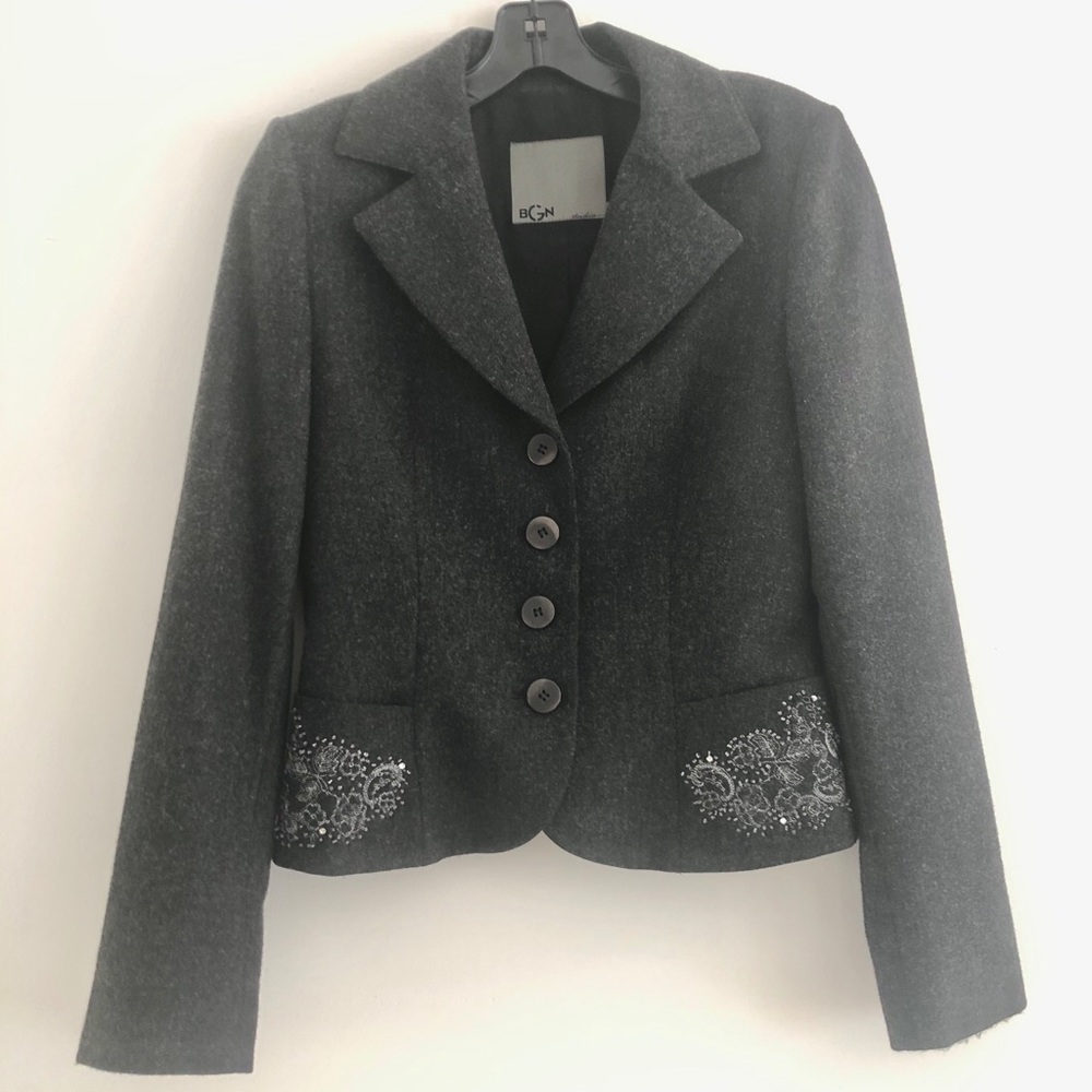 BGN gray wool blazer like new